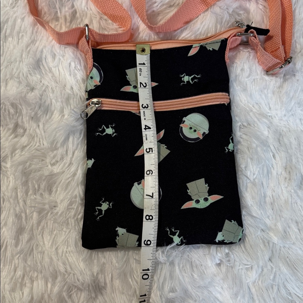 Star Wars Black and Peach Bag with Baby Yoda - Picture 6 of 7